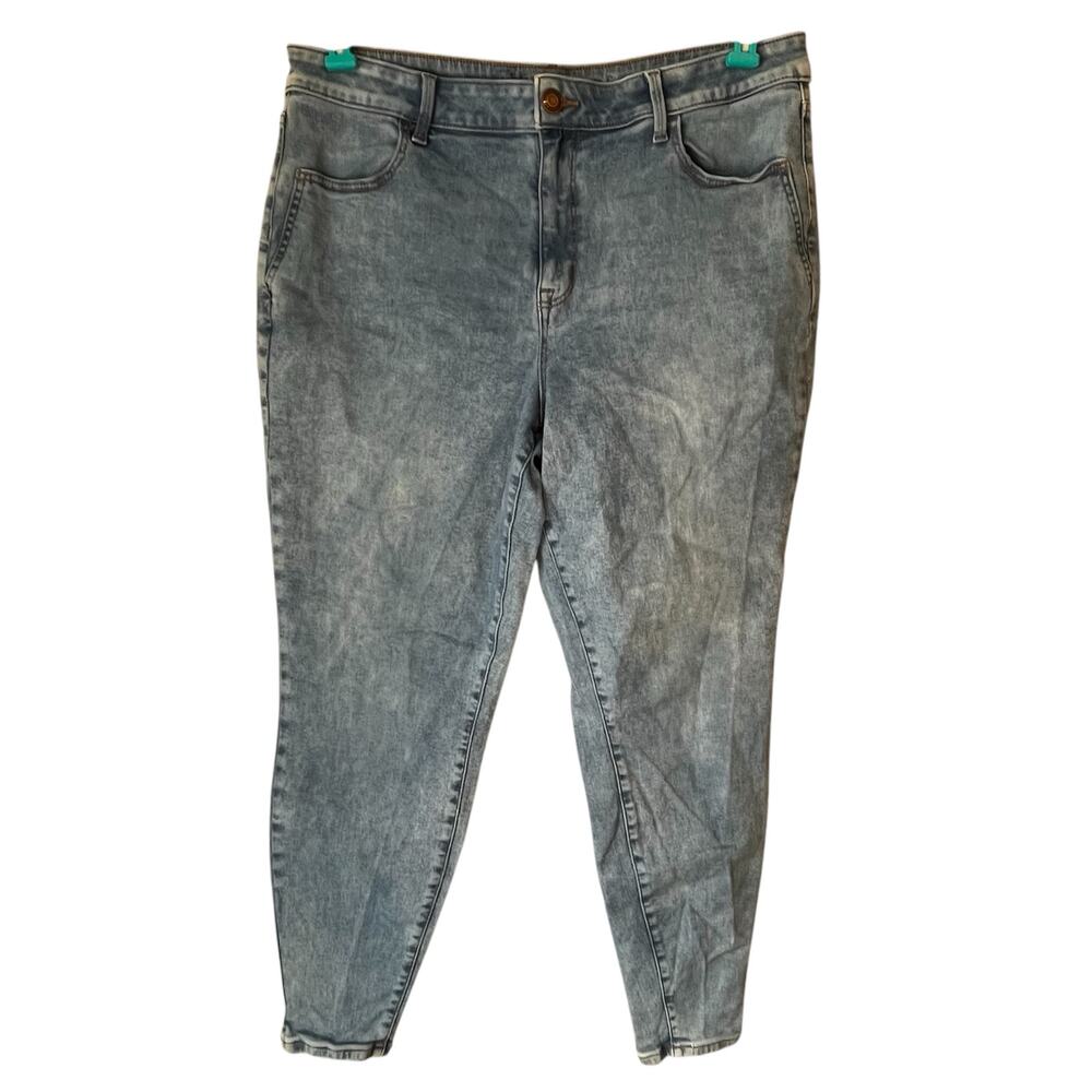 M. Jeans by Maurices Light Wash High Rise Skinny Jean Size 36